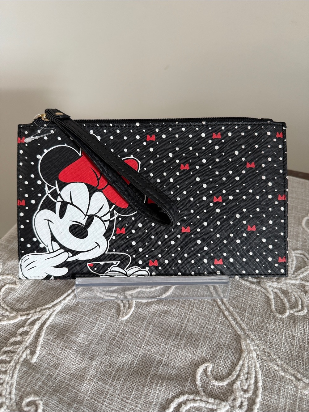 Disney Minnie Mouse Black/White/Red Wristlet Clutch